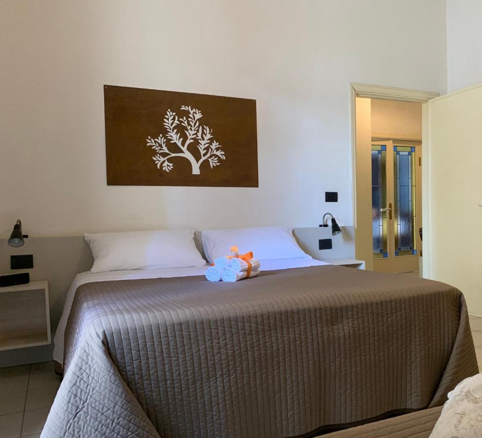 Greenriver Hotel Ponsacco Bagian luar foto