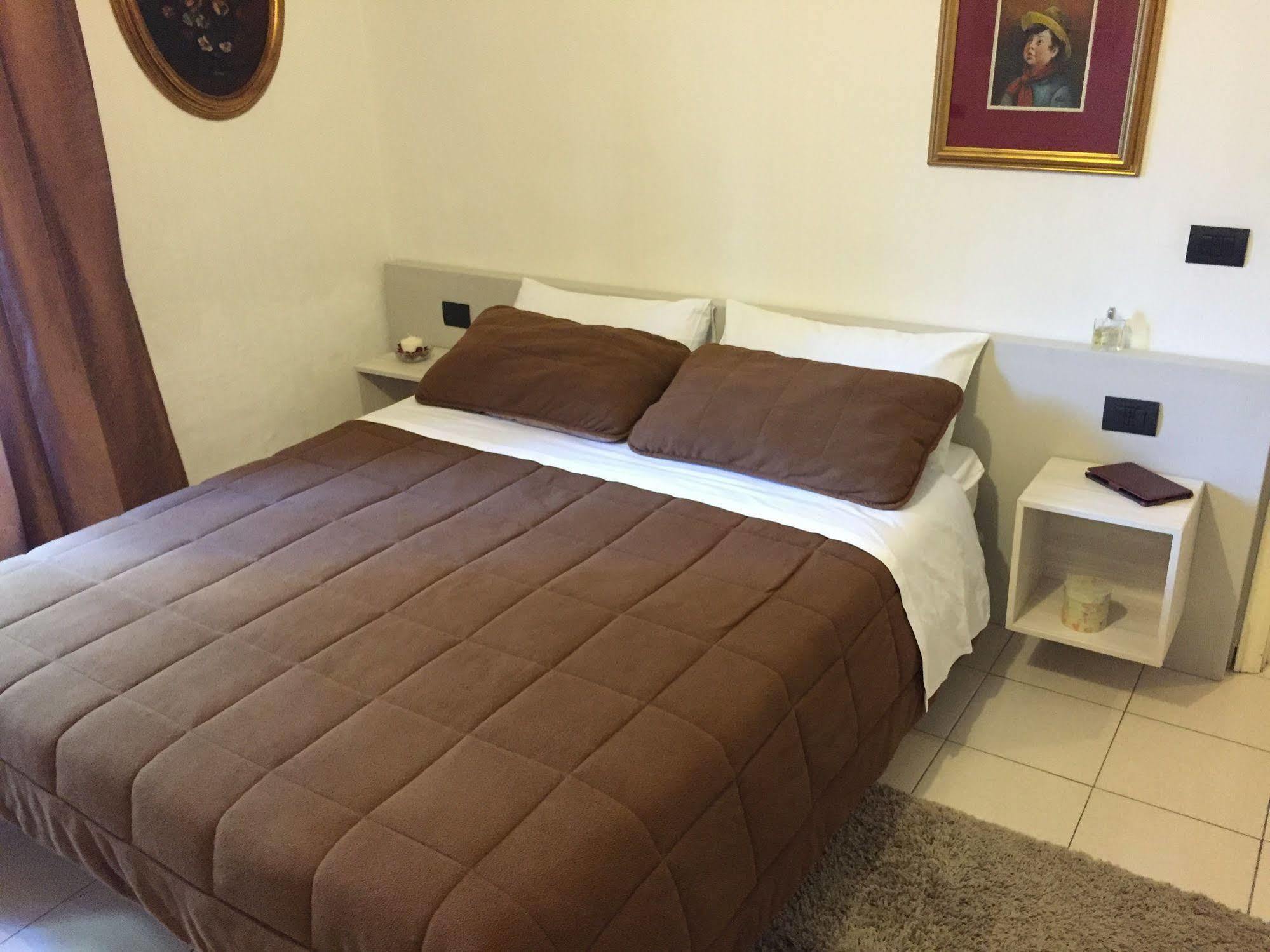 Greenriver Hotel Ponsacco Bagian luar foto